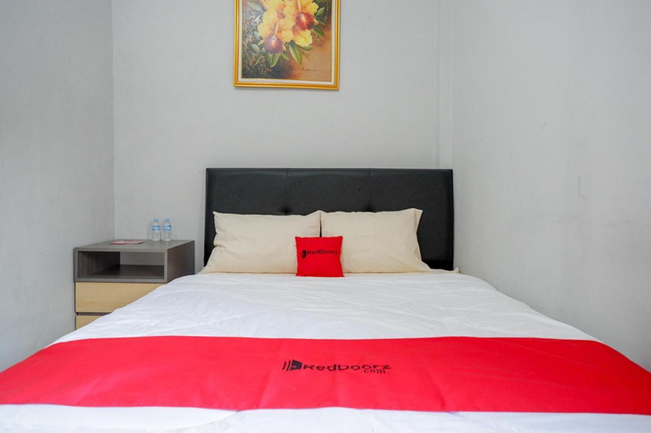 Reddoorz Near Jalan Adi Sucipto Solo Hotel Eksteriør billede