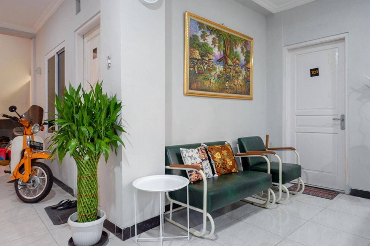 Reddoorz Near Jalan Adi Sucipto Solo Hotel Eksteriør billede