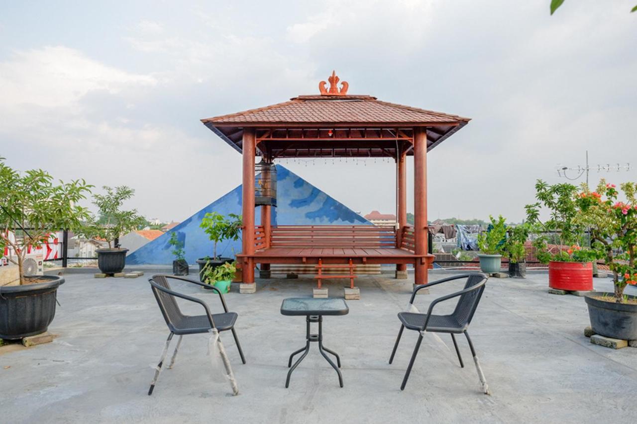 Reddoorz Near Jalan Adi Sucipto Solo Hotel Eksteriør billede